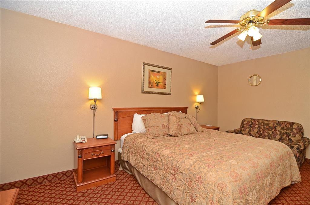 Americas Best Value Inn Crosstimbers Stephenville Room photo