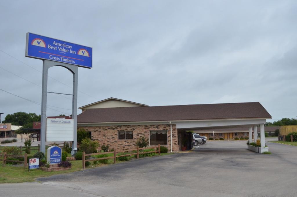 Americas Best Value Inn Crosstimbers Stephenville Exterior photo