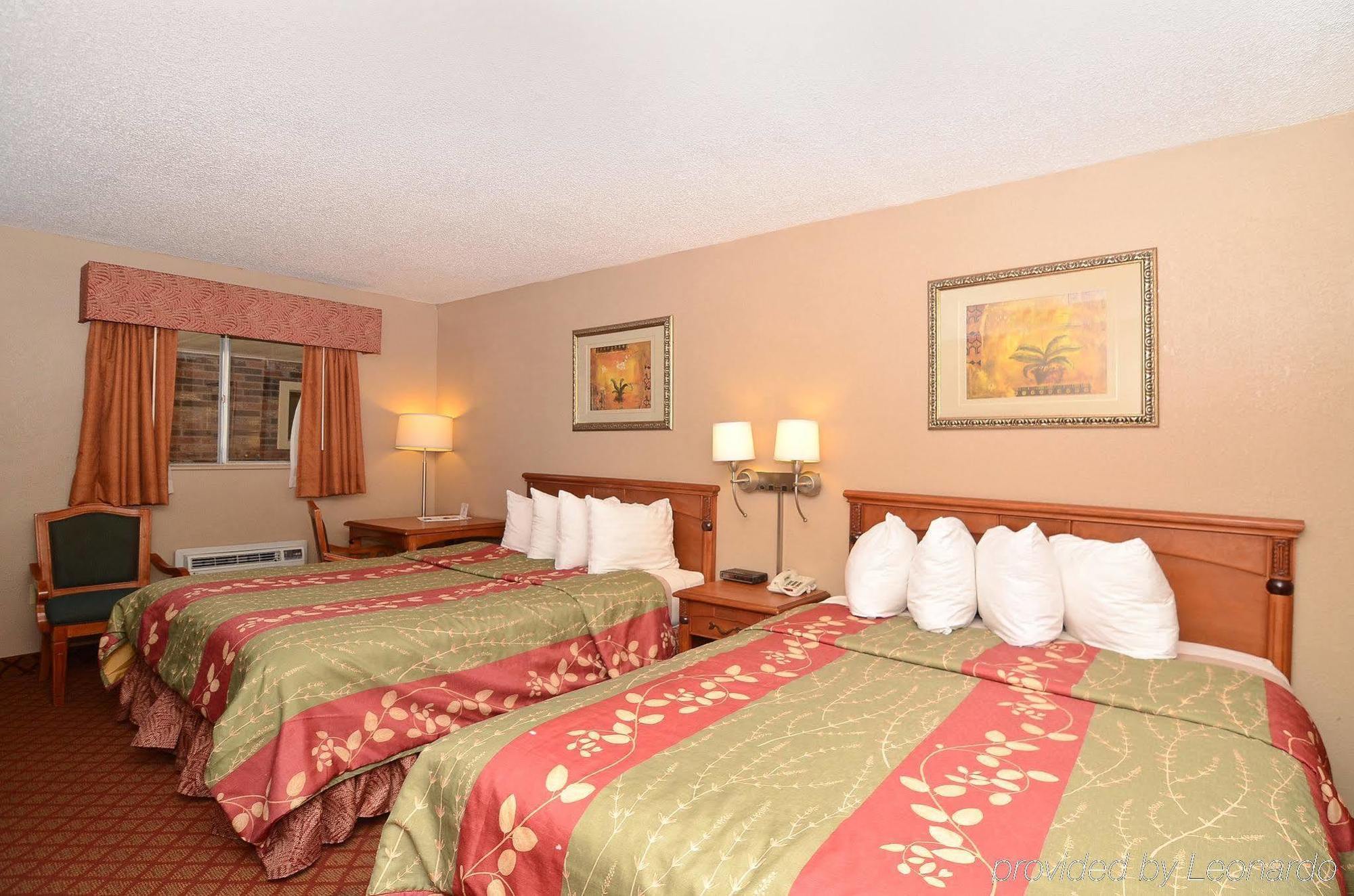 Americas Best Value Inn Crosstimbers Stephenville Room photo